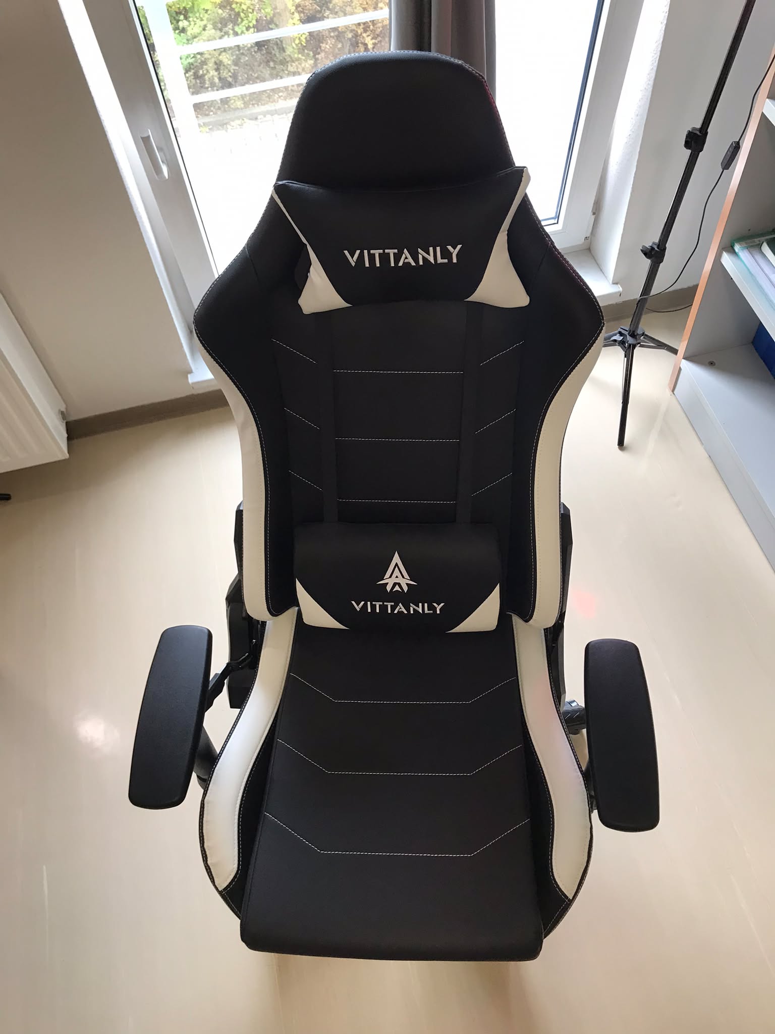 Vittanly Gaming Chair Review and Real Photos 1
