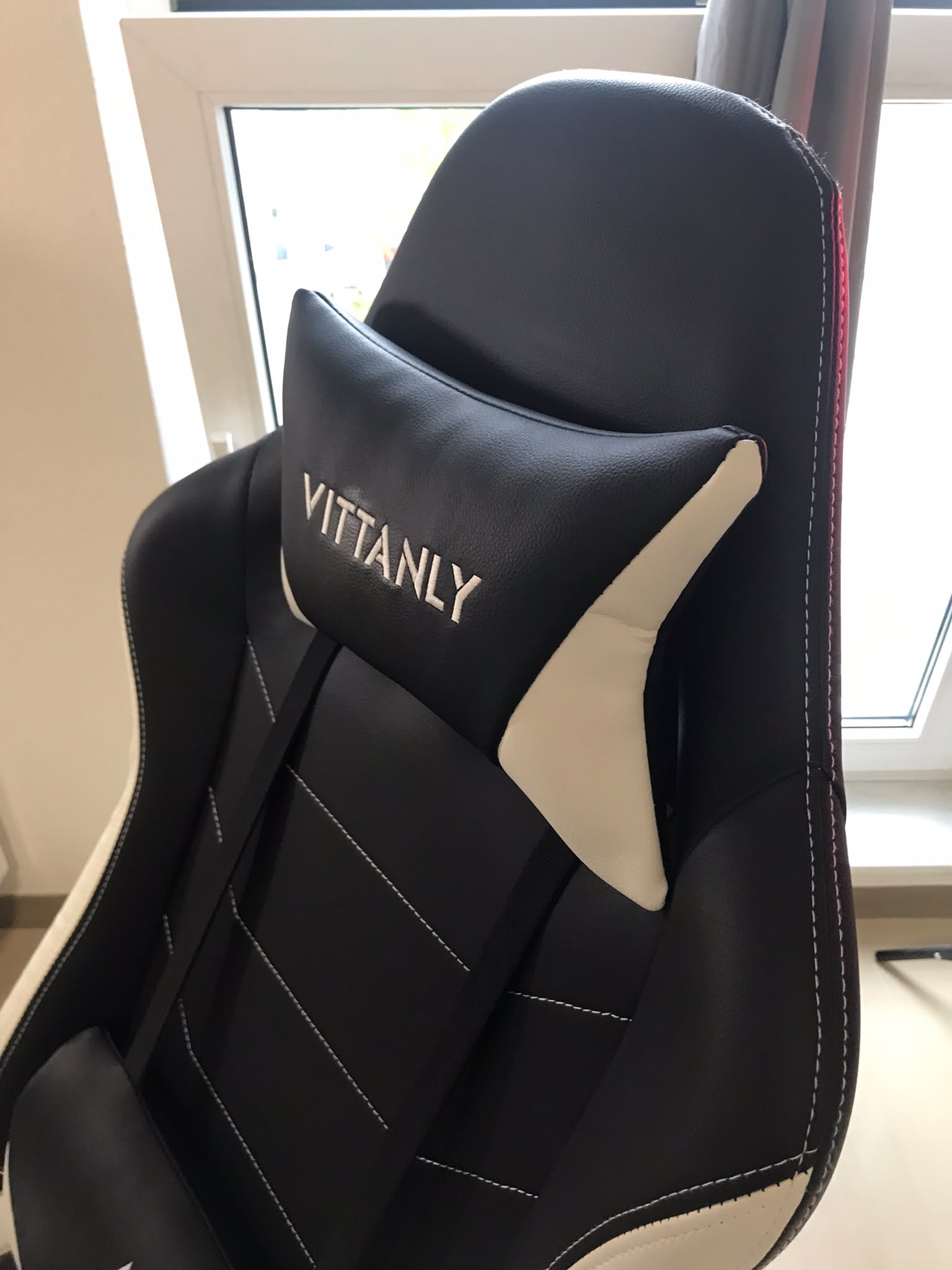 Vittanly Gaming Chair Review and Real Photos 6